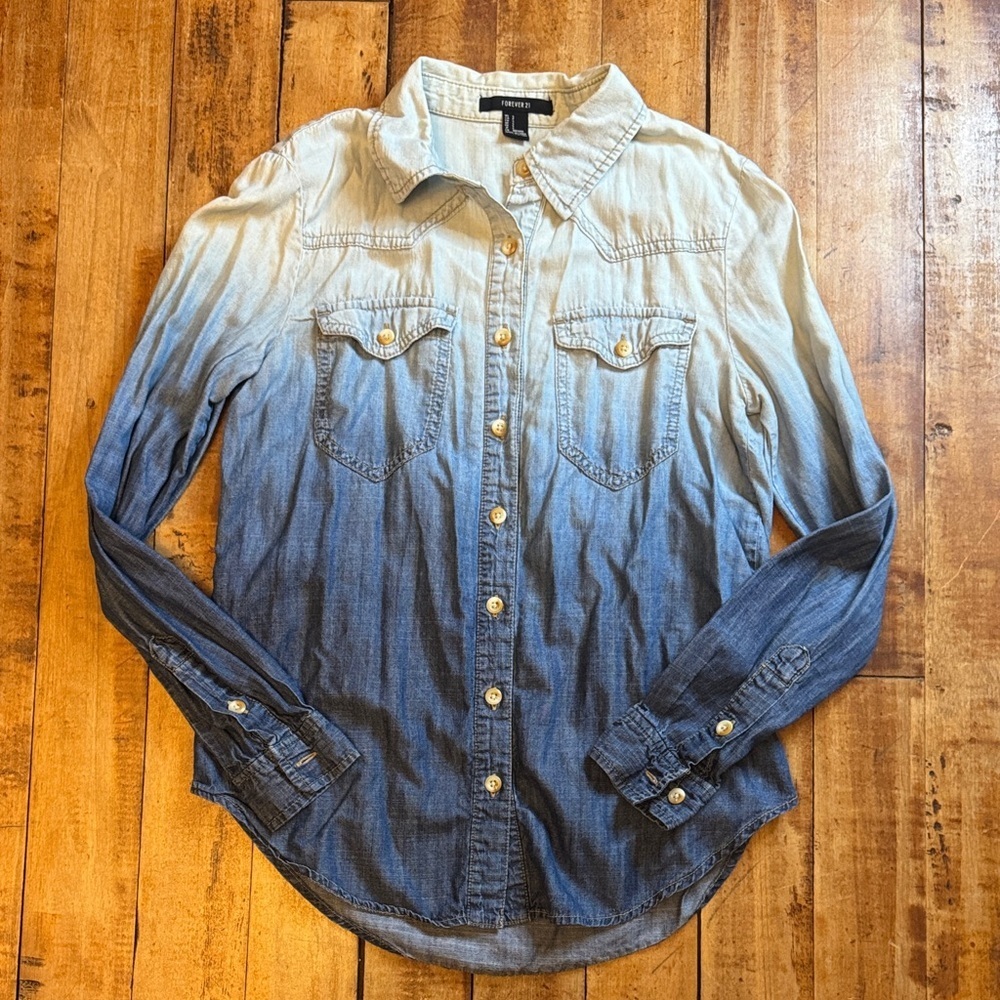 Forever 21 Blue Denim Shirt size small ombré